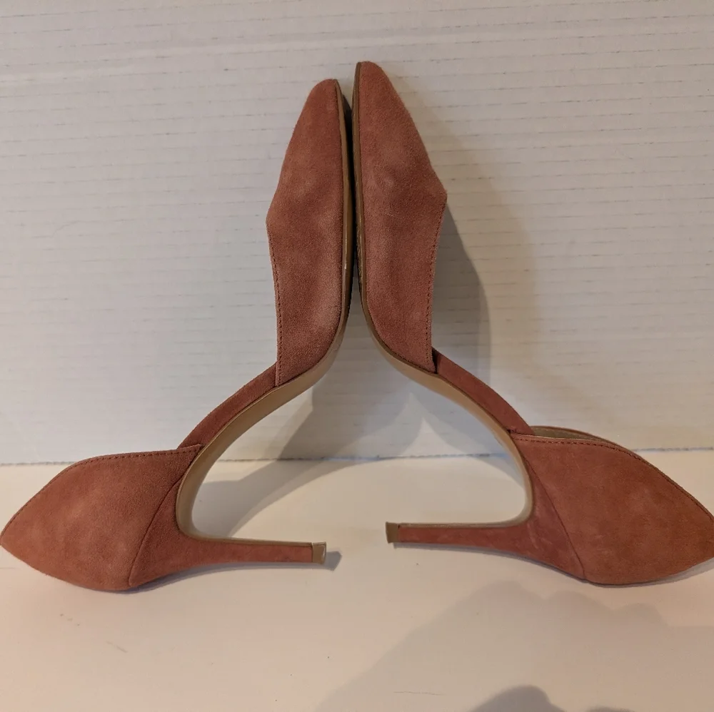 Banana Republic Womens Cafe Au Lait Brown Suede Heels Sz.6 - Picture 6 of 14